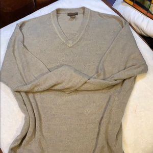 NWOT SOFTER THAN CASHMERE DOCKERS V NECK SWEATER